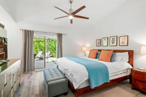 The Blue Door Bungalow - Your Private Palm Springs Home